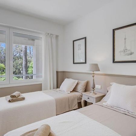 Beach-Line Apartment With 3 Bedrooms In 埃斯特波纳 外观 照片