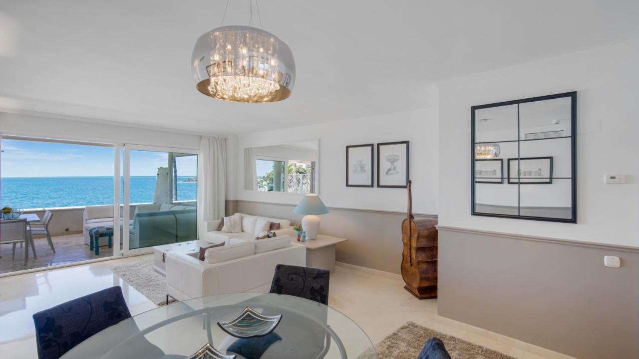 Beach-Line Apartment With 3 Bedrooms In 埃斯特波纳 外观 照片