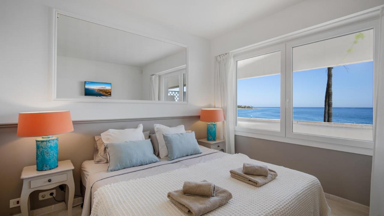 Beach-Line Apartment With 3 Bedrooms In 埃斯特波纳 外观 照片